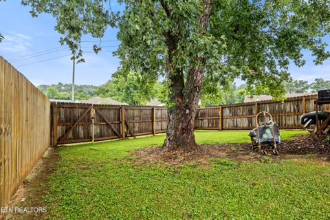 Tiny photo for 1227 Edinburgh Drive, Maryville, TN 37803 (MLS # 1349030)