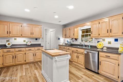 Tiny photo for 1227 Edinburgh Drive, Maryville, TN 37803 (MLS # 1349030)