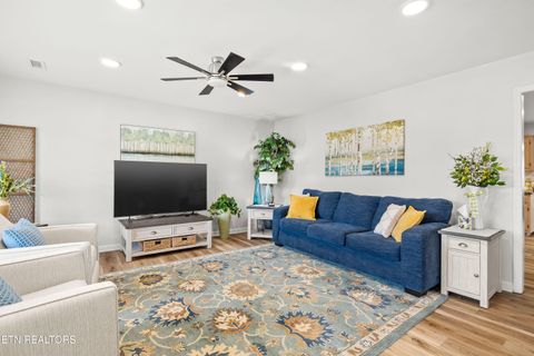 Tiny photo for 1227 Edinburgh Drive, Maryville, TN 37803 (MLS # 1349030)
