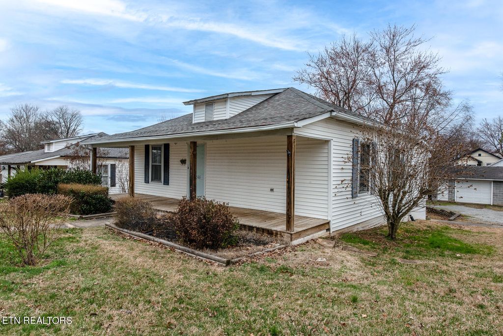 Photo of 246 Glascock St, Alcoa, TN 37701 (MLS # 1254164)