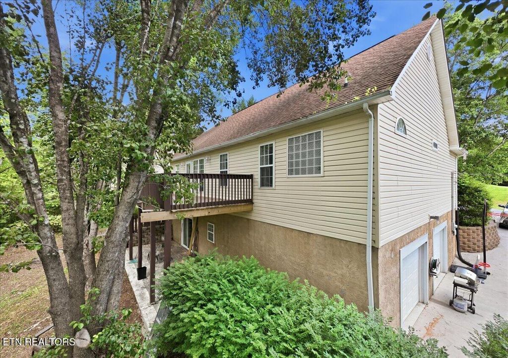 Photo of 1138 Vista Drive, Sevierville, TN 37862 (MLS # 1340213)