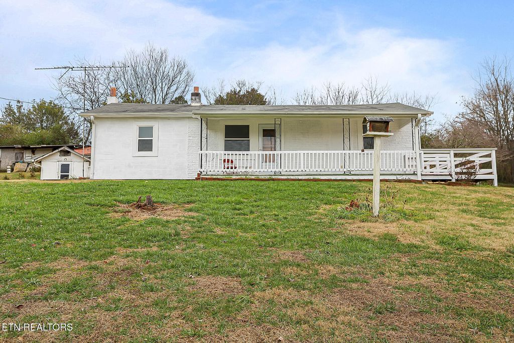 Photo of 1245 Sugar Fork Rd, Dandridge, TN 37725 (MLS # 1286367)