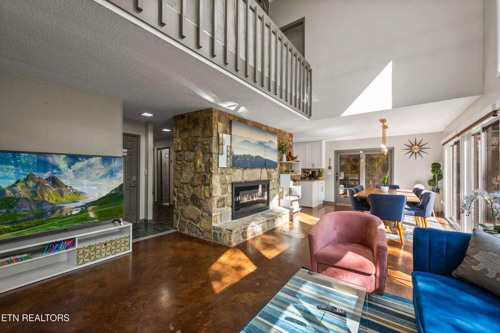 Photo of 366 Saint Andrews Way, Gatlinburg, TN 37738 (MLS # 1316709)