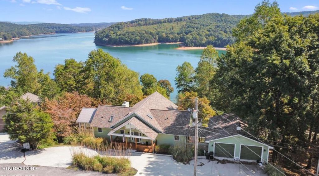 Photo of 156 Little Deer Path Ln, LaFollette, TN 37766 (MLS # 1295942)