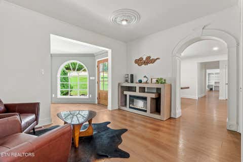 Tiny photo for 2704 Lakewood Lane, Knoxville, TN 37921 (MLS # 1351147)