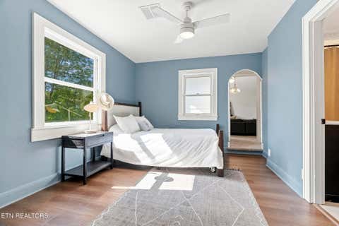 Tiny photo for 2704 Lakewood Lane, Knoxville, TN 37921 (MLS # 1351147)