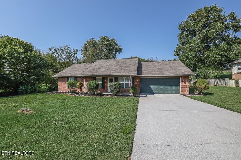 Photo of 757 Meadow Ridge Rd, Walland, TN 37886 (MLS # 1275089)