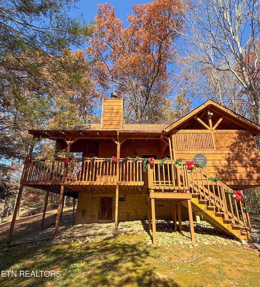Photo of 3653 Country Pines Way, Sevierville, TN 37876 (MLS # 1352948)