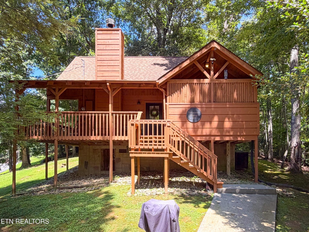 Photo of 3653 Country Pines Way, Sevierville, TN 37876 (MLS # 1352948)