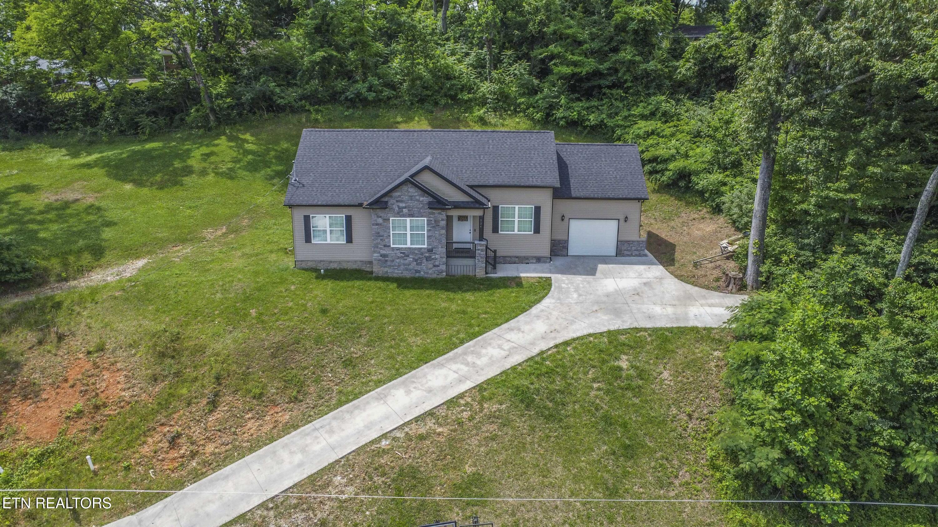 524 Westbury Drive