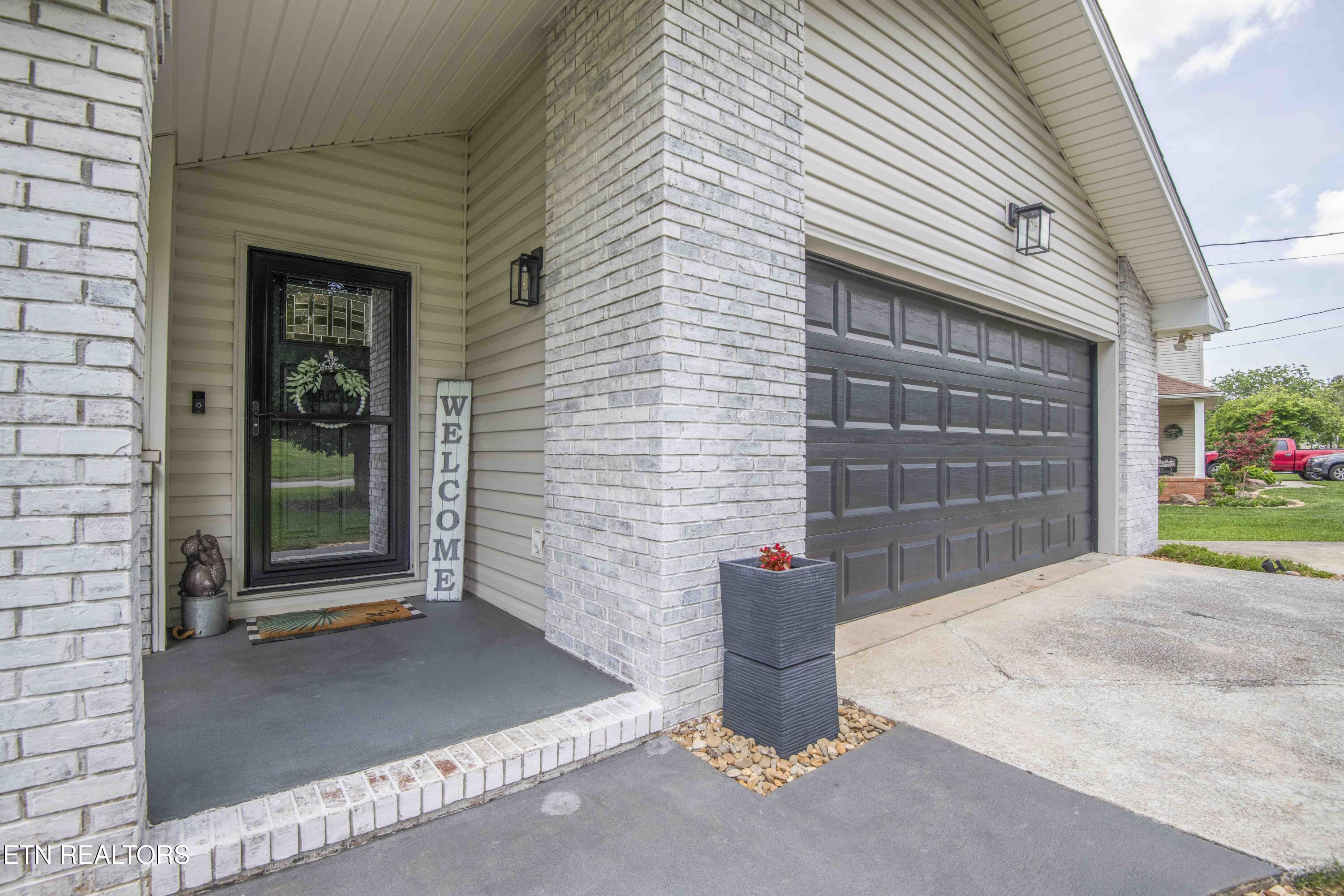 1002 Oxford Hills Drive