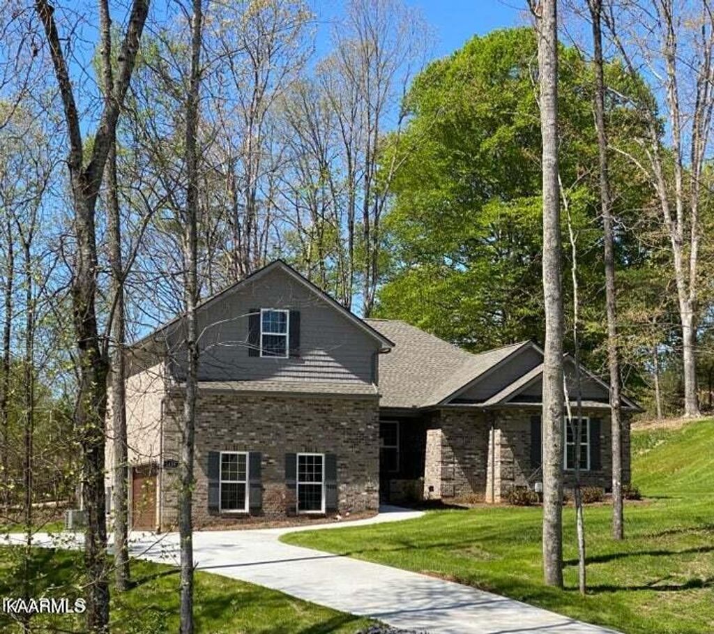 Photo of 3114 Sagegrass Drive, Louisville, TN 37777 (MLS # 1225363)