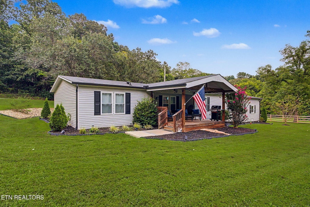 Photo of 1350 Waller Ferry Rd, Lenoir City, TN 37771 (MLS # 1351655)