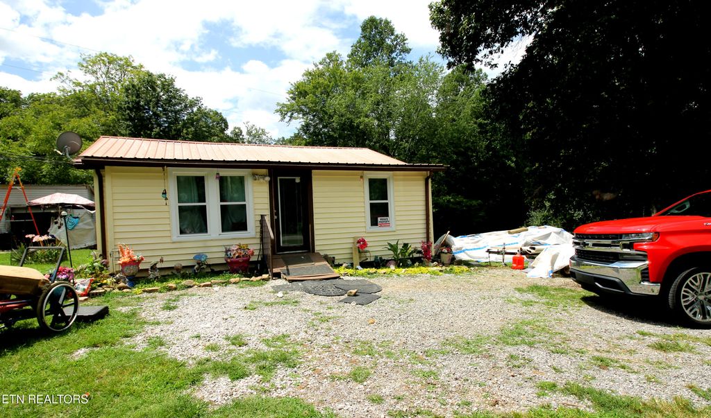 Photo of 156 Lewis Landrum Rd, Lancing, TN 37770 (MLS # 1311651)