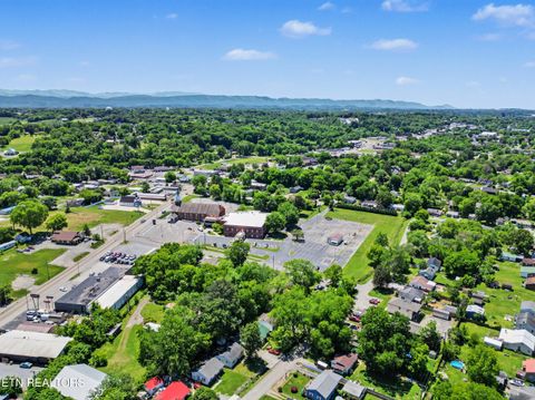Tiny photo for 2376 Pennsylvania Ave, Maryville, TN 37804 (MLS # 1341148)