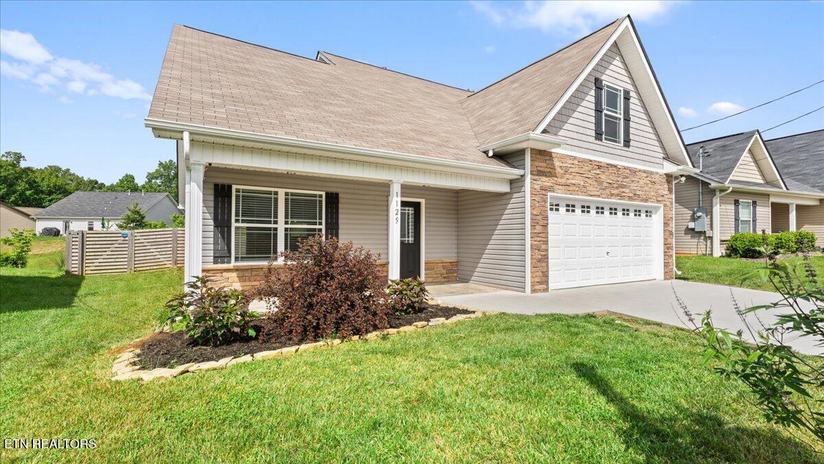 1125 Blackstone View Lane