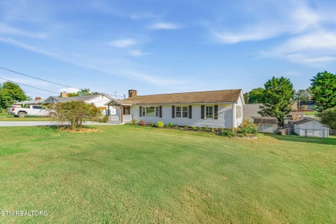 Tiny photo for 418 Highland Drive, Clinton, TN 37716 (MLS # 1359985)