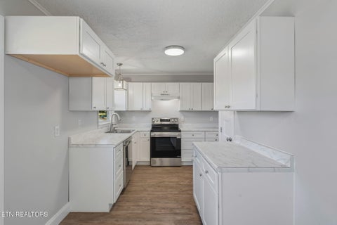 Tiny photo for 418 Highland Drive, Clinton, TN 37716 (MLS # 1359985)