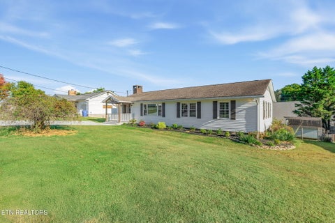 Tiny photo for 418 Highland Drive, Clinton, TN 37716 (MLS # 1359985)