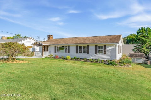 Tiny photo for 418 Highland Drive, Clinton, TN 37716 (MLS # 1359985)
