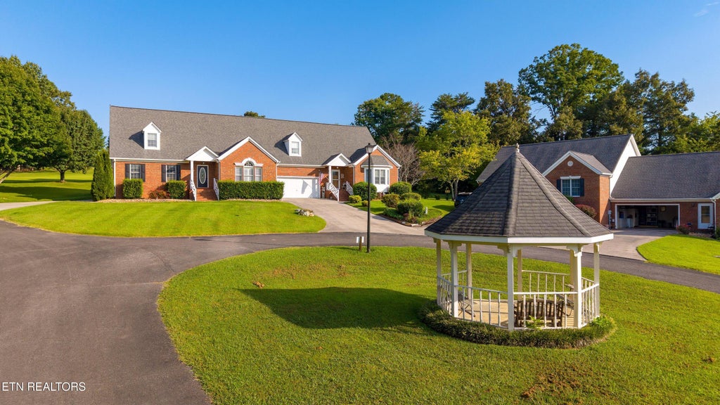 Photo of 304 Fairway Drive, Athens, TN 37303 (MLS # 1353924)