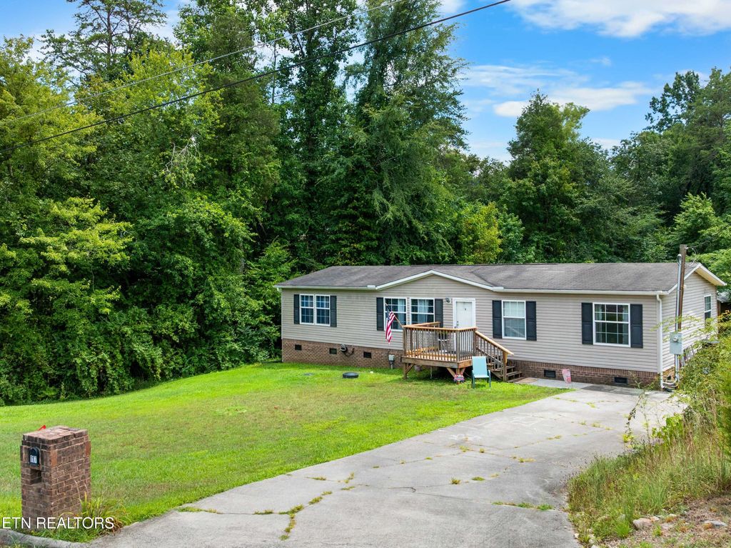 Photo of 117 Loggers Lane, Clinton, TN 37716 (MLS # 1309275)