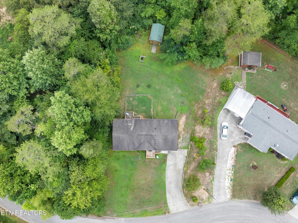 Photo of 117 Loggers Lane, Clinton, TN 37716 (MLS # 1309275)