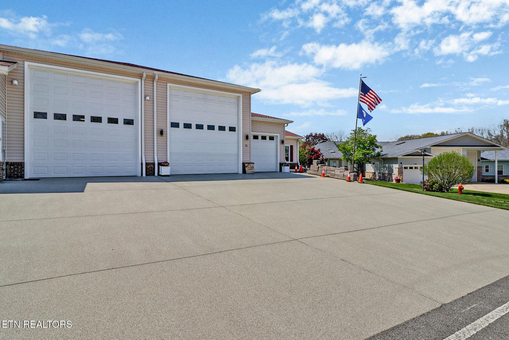 Photo of 111 Our Way Loop, Crossville, TN 38555 (MLS # 1337656)