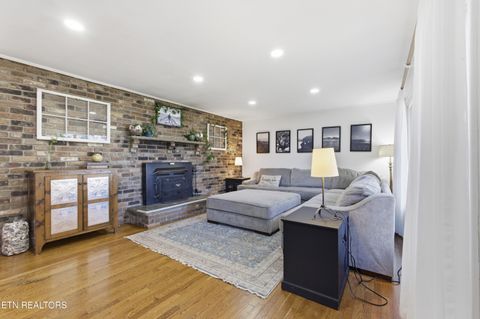 Tiny photo for 402 Bluff Rd, Kingston, TN 37763 (MLS # 1333998)