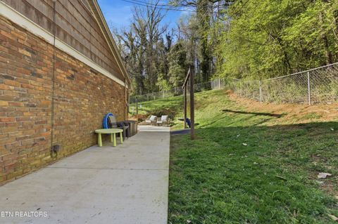 Tiny photo for 402 Bluff Rd, Kingston, TN 37763 (MLS # 1333998)