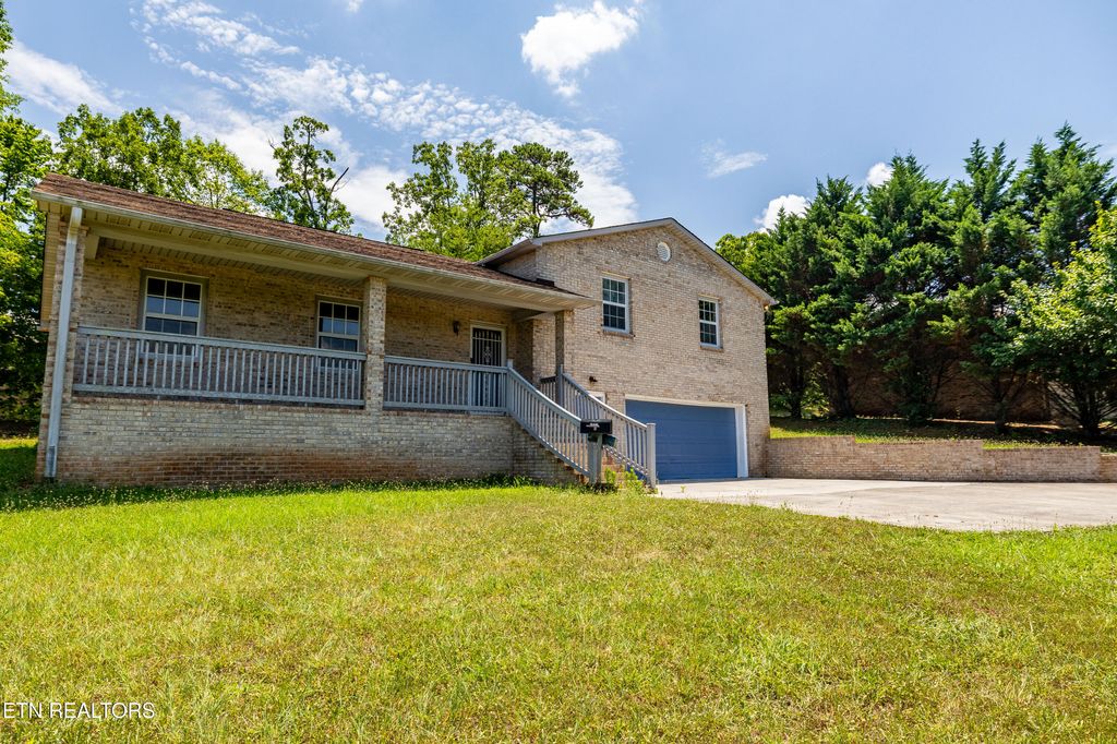 Photo of 2521 W Old Topside Rd, Louisville, TN 37777 (MLS # 1306465)