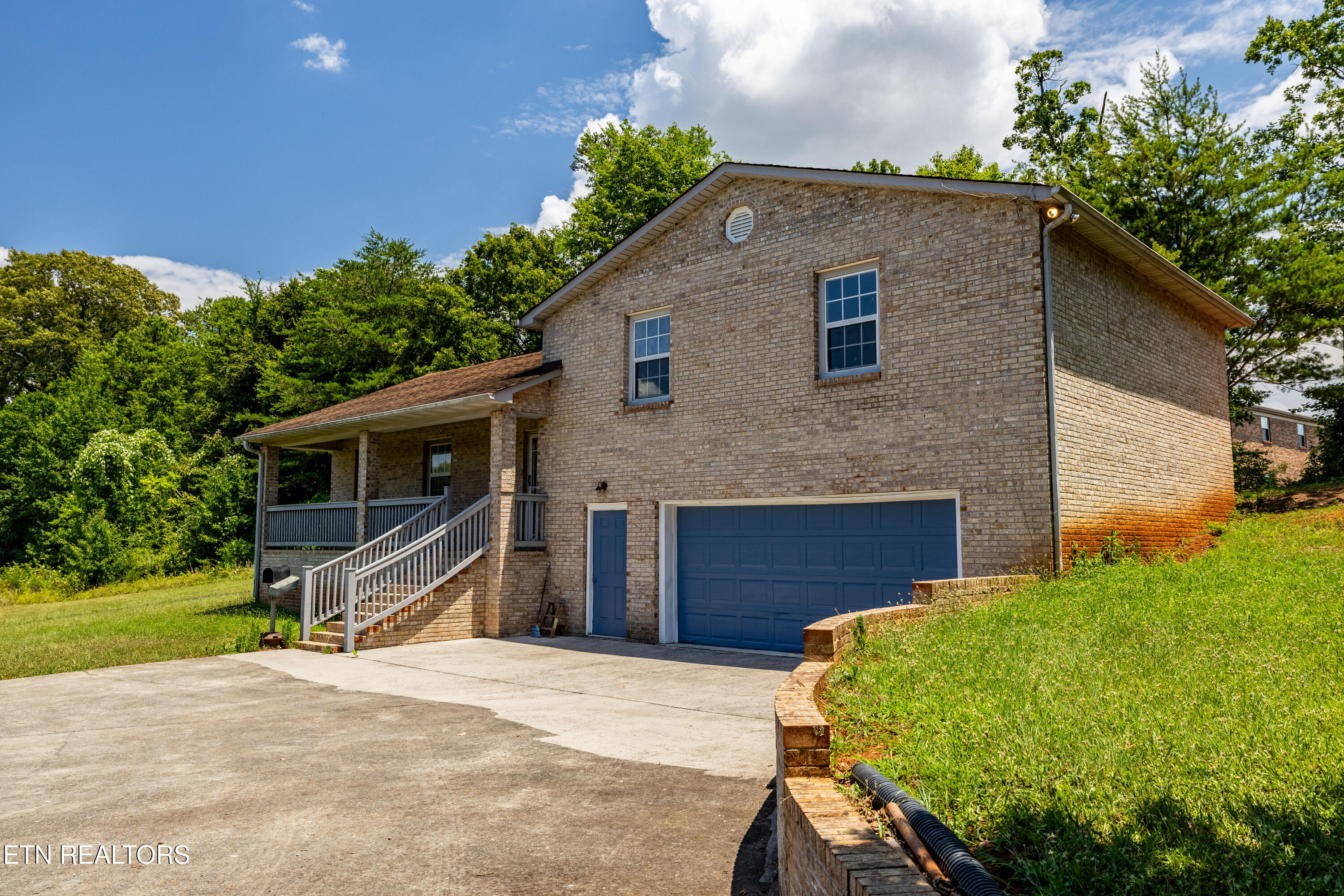 2521 W Old Topside Rd