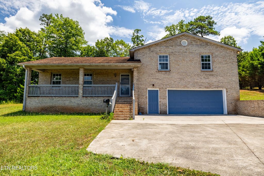Photo of 2521 W Old Topside Rd, Louisville, TN 37777 (MLS # 1306465)