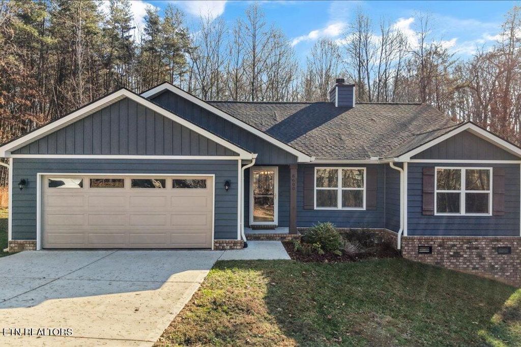 Photo of 8600 Lakeland Drive, Lenoir City, TN 37772 (MLS # 1324126)