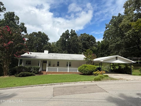 Photo of 104 Pleasant Rd, Oak Ridge, TN 37830 (MLS # 1350649)