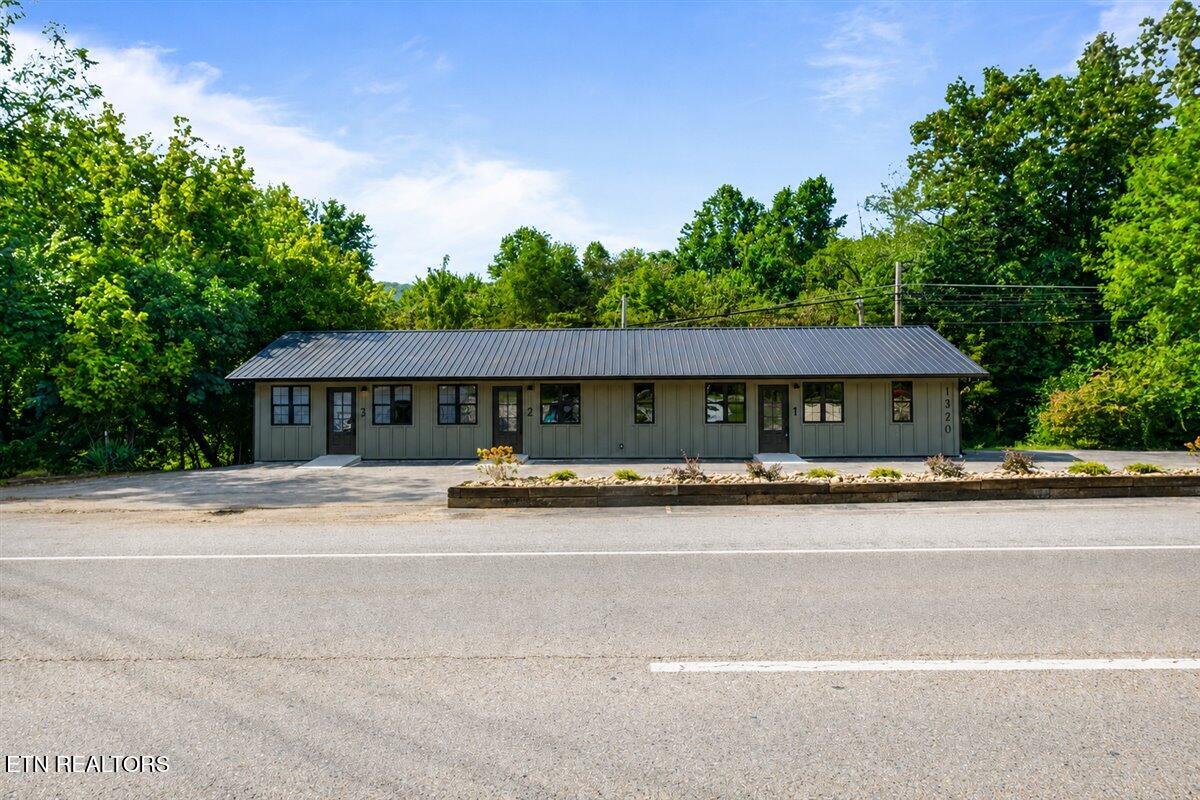 1320 Jacksboro Pike 2