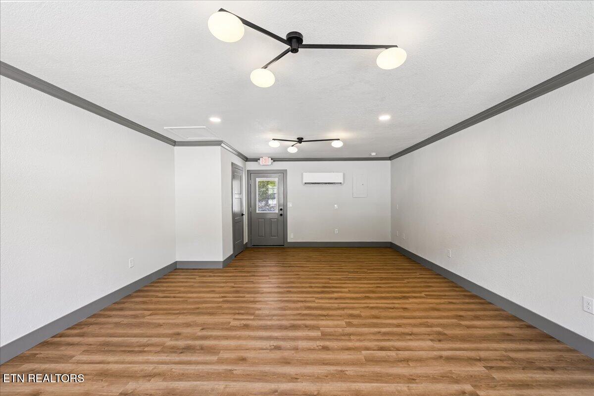 1320 Jacksboro Pike 2