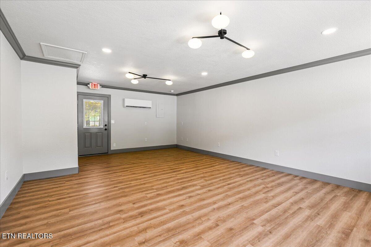 1320 Jacksboro Pike 2