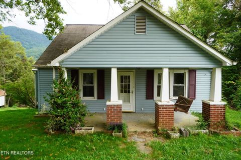 208 Mountain Rd Luttrell TN 37779