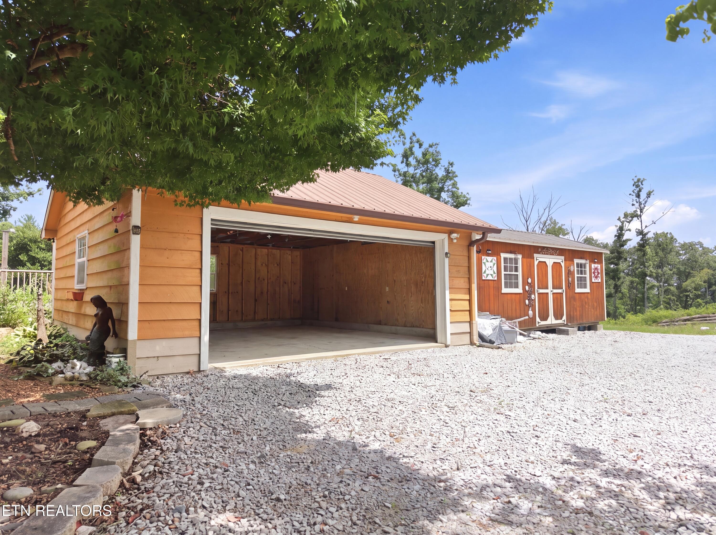127 Valerie Drive