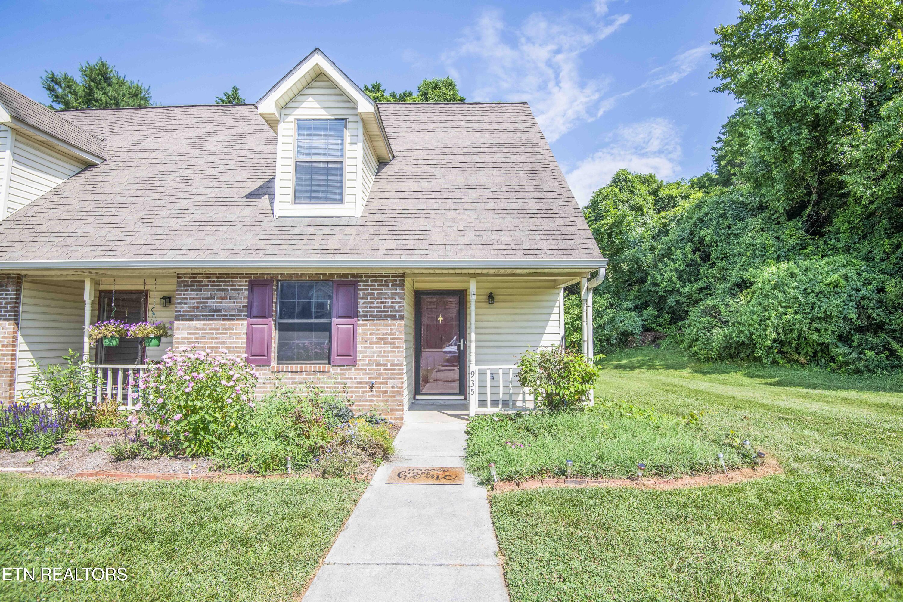 Photo 1 of 36 — 935 Chip Cove Lane, Knoxville, TN 37938