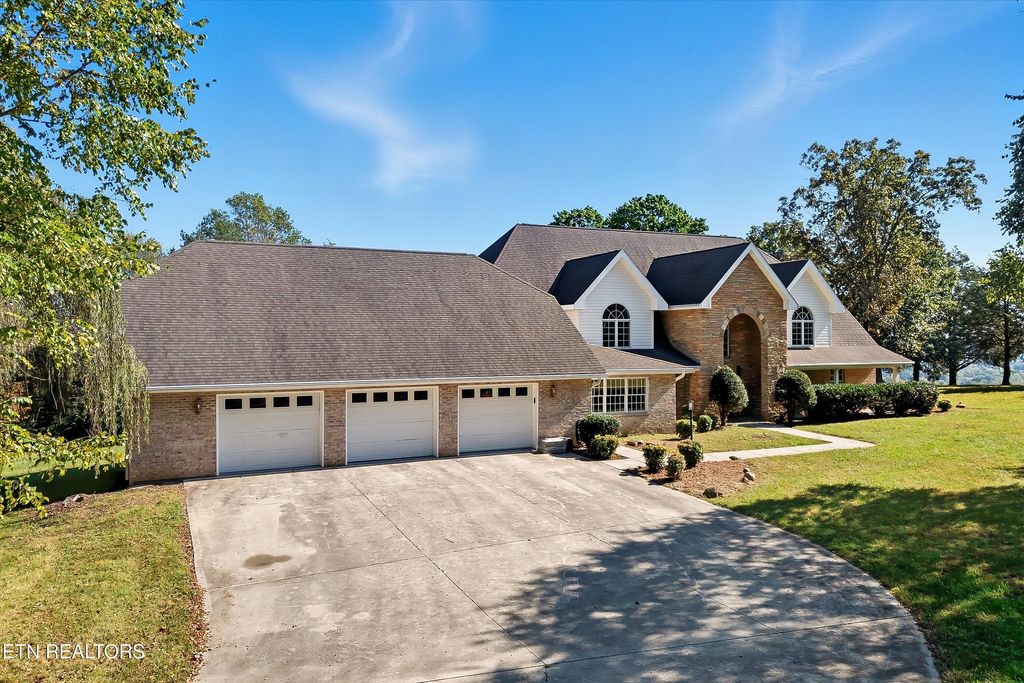 Photo of 7112 Warren Lane, Corryton, TN 37721 (MLS # 1318398)