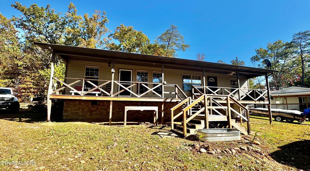 Photo of 115 Bluegill Way, Sevierville, TN 37876 (MLS # 1319848)