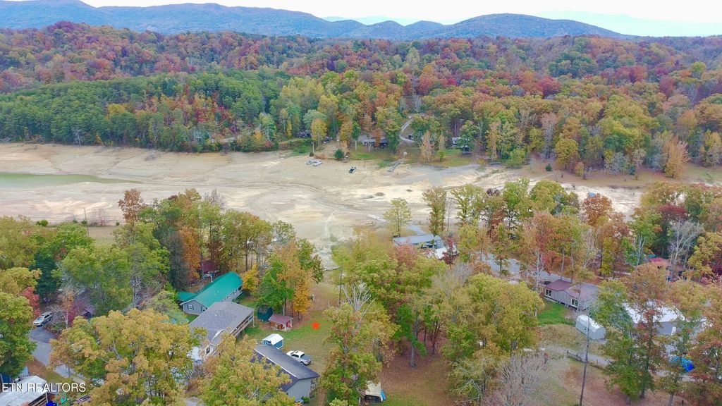 Photo of 115 Bluegill Way, Sevierville, TN 37876 (MLS # 1319848)