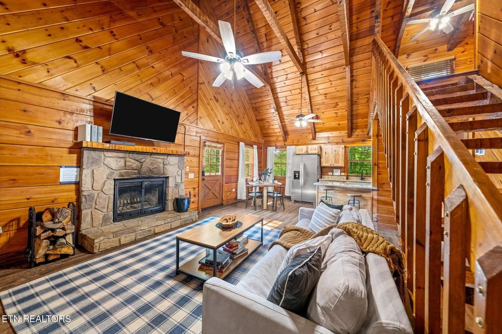 Photo of 4372 Boogertown Rd #APT 2, Sevierville, TN 37876 (MLS # 1336938)