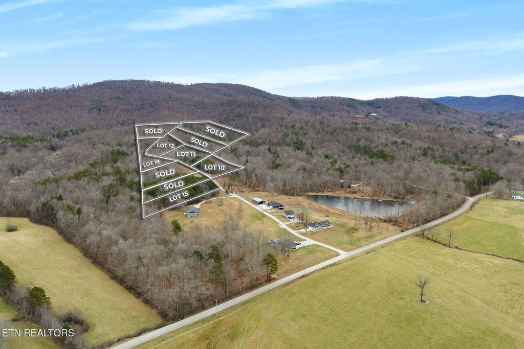 Photo of 0 Cordell Mtn Pvt Lane, Winfield, TN 37892 (MLS # 1324739)
