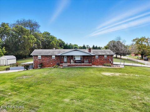 1858 Nandina Drive Maryville TN 37801