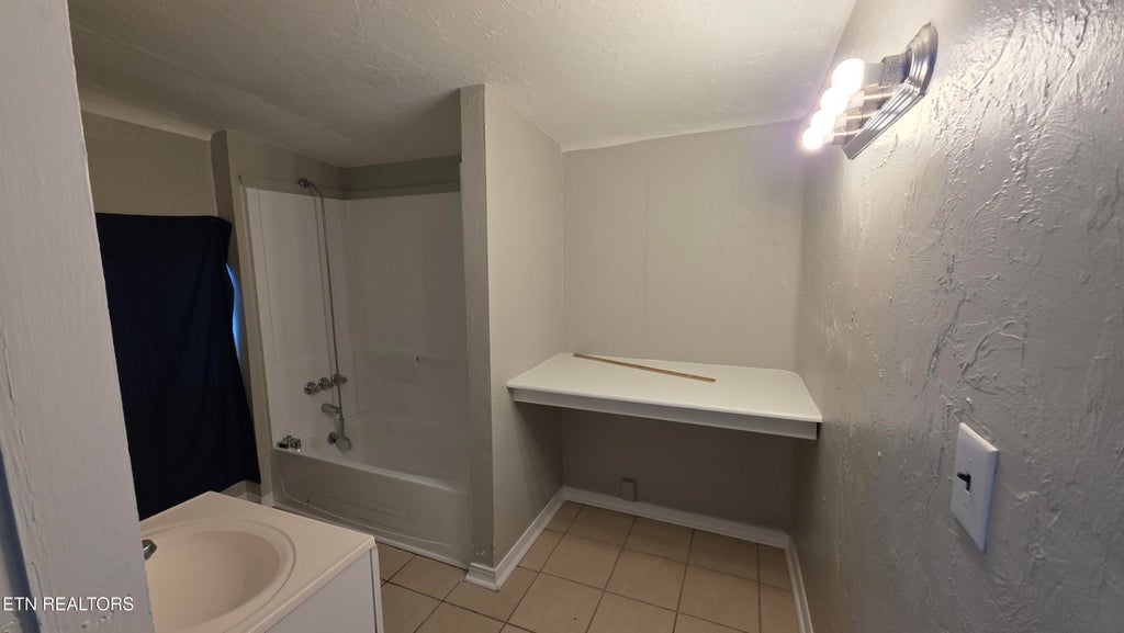 Photo of 3917 Kennedy Lane, Knoxville, TN 37920 (MLS # 1358979)