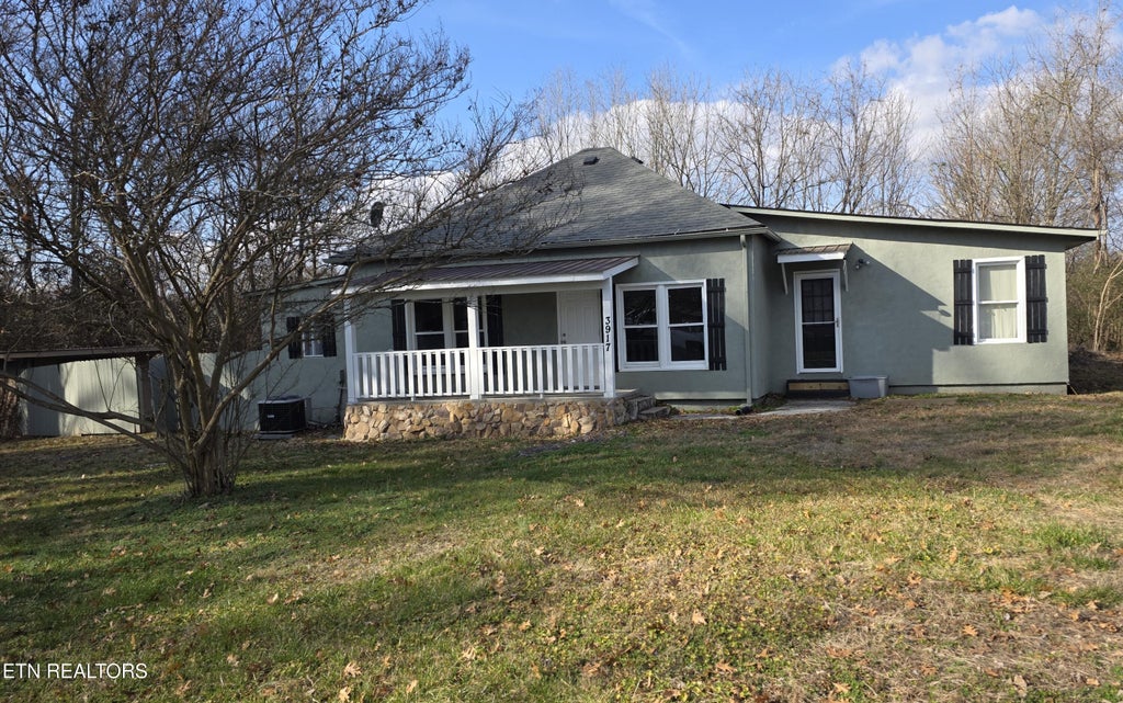 Photo of 3917 Kennedy Lane, Knoxville, TN 37920 (MLS # 1358979)
