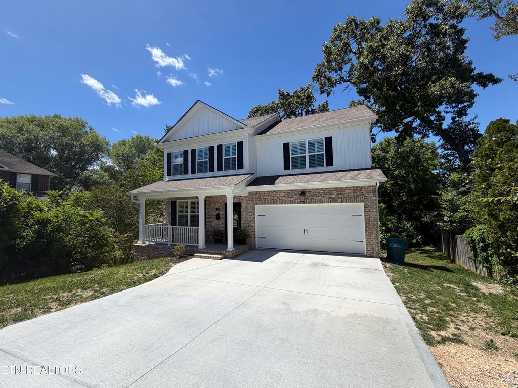 Photo of 1204 Emerald Forest Lane, Powell, TN 37849 (MLS # 1341000)
